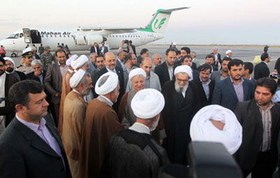 استقبال از هاشمی در فرودگاه , استقبال از هاشمی در مشهد