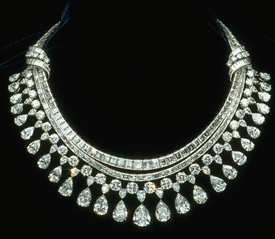 برترین برندهای جواهر، الماس و ساعت در جهان