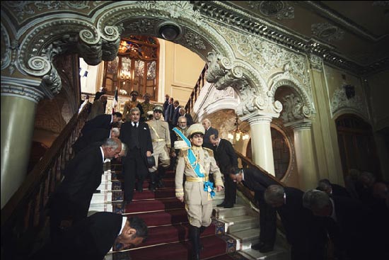 «معمای شاه» به کاخ سفید می‌رود/ آلبوم تصاویر سریال زندگی پهلوی دوم