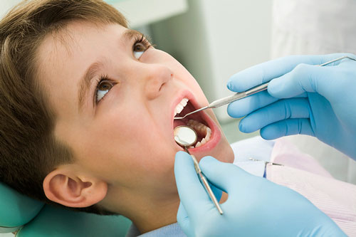 دندان پزشک و کودک؛ بیحسی یا بیهوشی؟