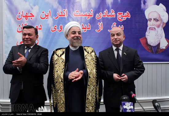عکس: حضور روحانی در مرکز آکادمی تاجیکستان