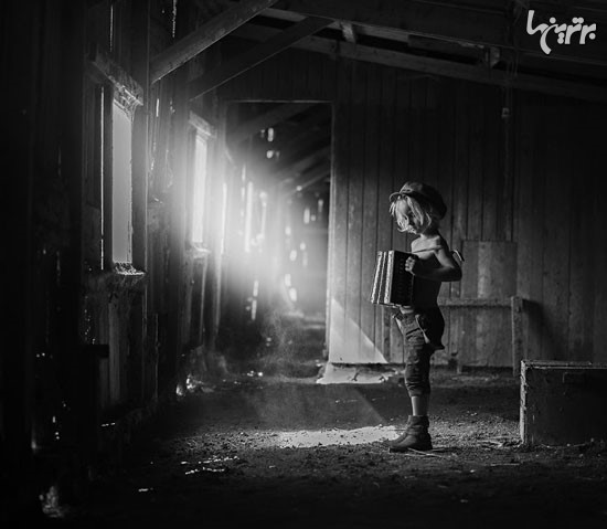 بهترین عکس های مسابقه عکاسی سیاه و سفید کودک