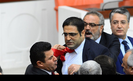 اخبار,اخبار بین الملل,درگیری در پارلمان ترکیه برسر کلمه کردستان