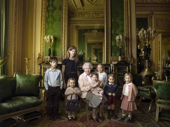 عکس یادگاری 90 سالگی ملکه الیزابت