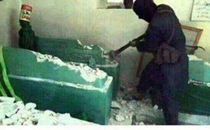 اخبار, تخریب مقبره یونس نبی توسط داعش‌ 