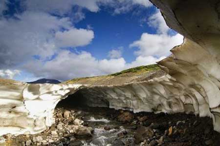 گردشگری,غار یخی كامچاتكا,گردشگری طبیعی