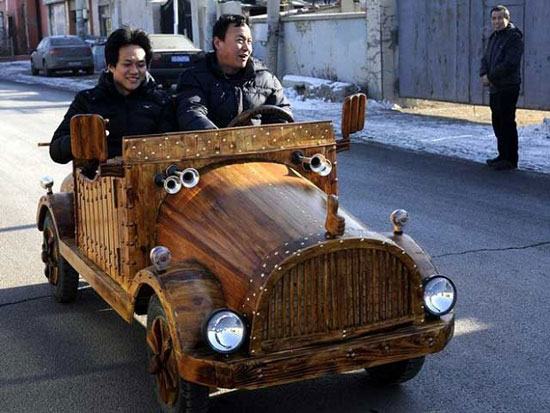 خودروی چوبی-برقی، محصولی از چین!