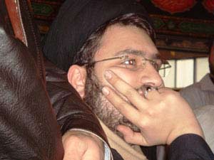  آیا دفتر امام از سید علی خمینی شکایت می کند؟!