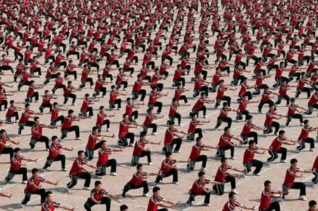 تمرینات ورزش شائولین در معبدی در چین