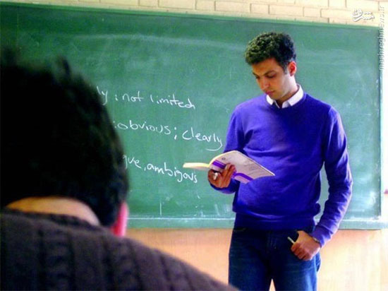 عکس: عادل فردوسی پور در حال تدریس