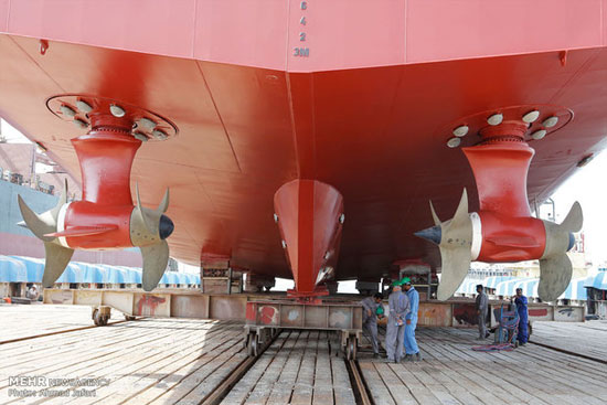 عکس: به آب انداختن نخستین کشتی دریا پاک ۱