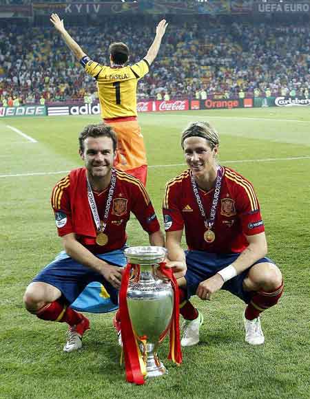 جام قهرمانی , رقابتهای یورو2012 