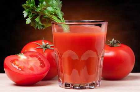 آشنایی با نوشیدنی های ضد سرطان,درست کردن نوشیدنی آب گوجه فرنگی