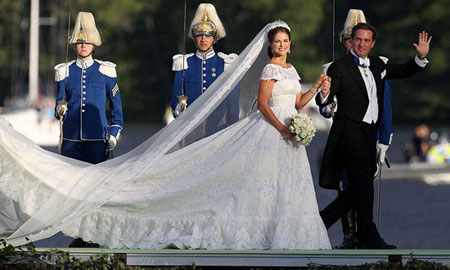 تصاویر لباس عروسی پرنسس های جهان,طراحان لباس های عروس پرنسس ها