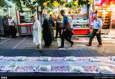 اخبار,اخباراجتماعی   ,افطاری دادن در تهران 