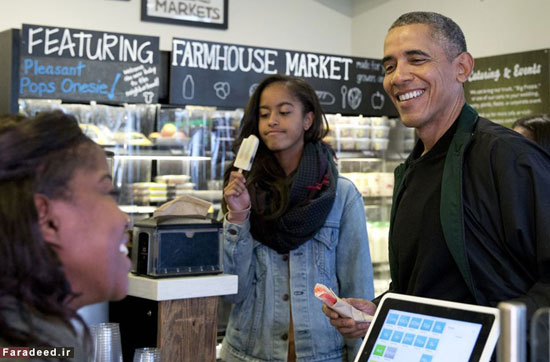 عکس: اوباما و دو دخترش در کتابفروشی