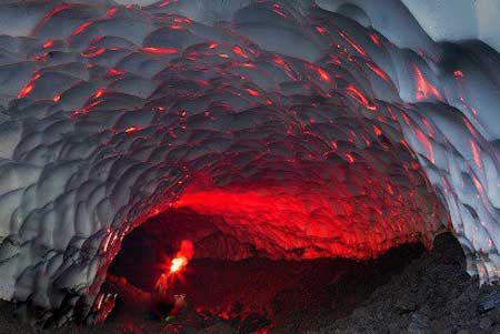 غارهای یخی,غارهای یخی جهانغارهای یخی,غارهای یخی روسیه,غارهای یخی Kamchatka در روسیه