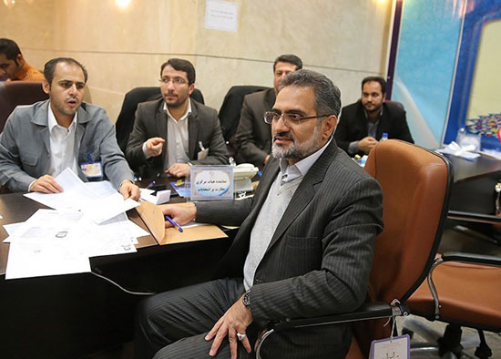 عکس: ثبت‌نام دو وزیر دولت احمدی‌نژاد