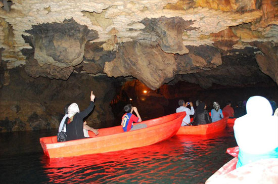 غار علیصدر؛ طولانی‌ترین غار آبی دنیا