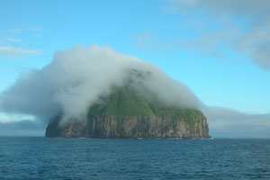 جزیره ای با کلاه ابری