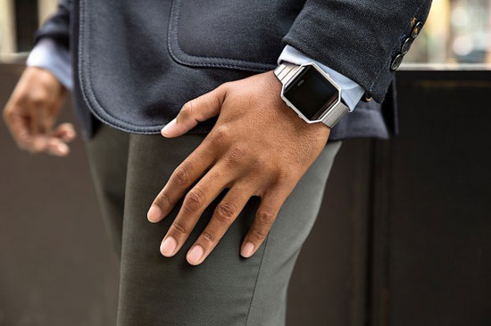 Fitbit Blaze، ساعت هوشمند ۲۰۰ دلاری که برای تناسب اندام شما ساخته شده