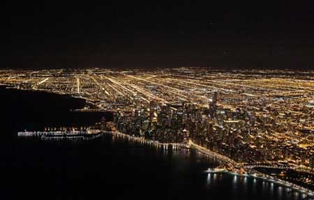 نمای شبانه از شهر شیکاگو آمریکا