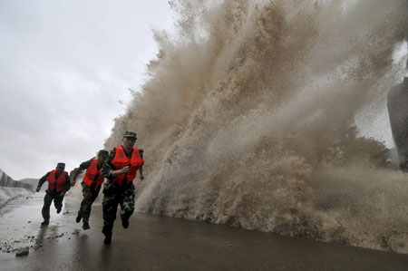 طوفان دریایی فیتو در ونلینگ چین