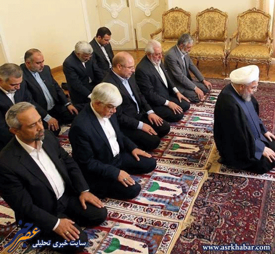 نماز جماعت کاندیداها با امامت حسن روحانی+عکس