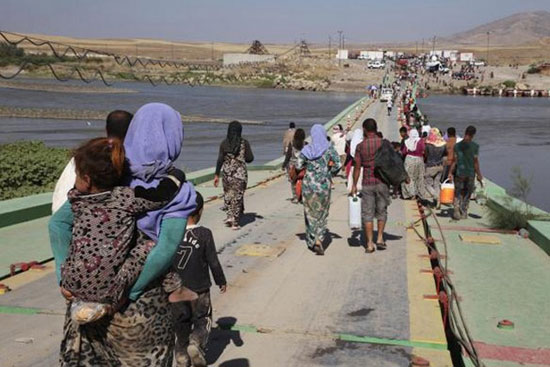 فرار ایزیدی های عراق از جنایات داعش‎  +عکس