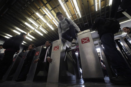 اخبار,اخبار بین الملل, اعتراض  به گران شدن بلیت مترو در  مکزیکو سیتی