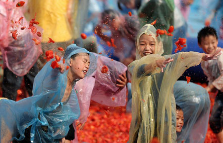  فستیوال پرتاب گوجه در چانگشا چین