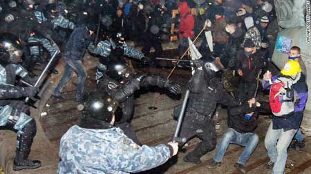 اخبار,اخبار بین الملل,زدوخورد پلیس با طرفداران اروپا در خیابان های اوکراین