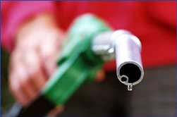 رئیس سازمان استاندارد حرف آخر را زد : بنزین داخلی استاندارد مطلوب را ندارد
