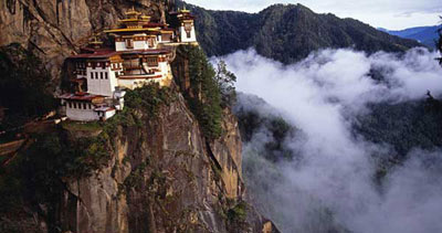 صومعه‌,خطرناك‌ترین صومعه‌های جهان,صومعه سوملا,صومعه سوملا در چین