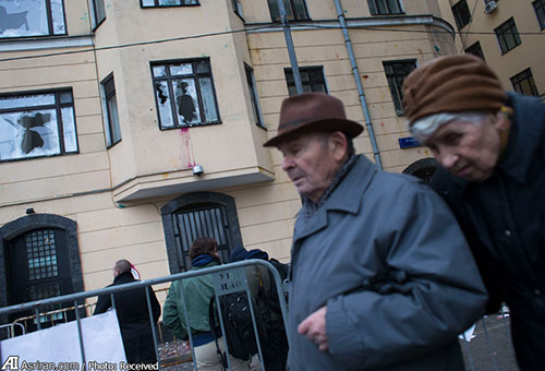 عکس: حمله روس ها به سفارت ترکیه