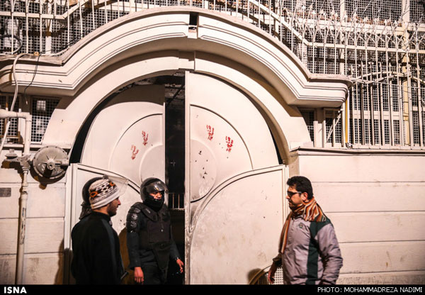 سفارت عربستان در ایران در آتش سوخت +عکس