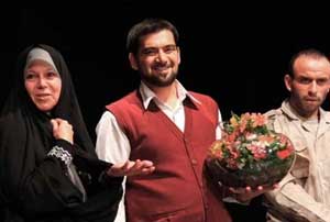 فائزه​ هاشمی در تئاتر شهر  