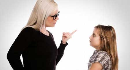 گفتن حرف های مخرب را به کودک
