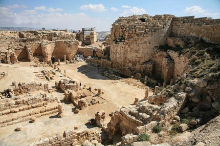 قلعه هیرودیس,آرامگاه سلطنتی پادشاه هیرودیس,کاخ پادشاه هیرودیس در اورشلیم