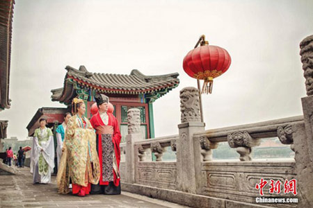 اخبار,اخبار گوناگون,مراسم عروسی سنتی در چین,تصاویر جشن عروسی در چین
