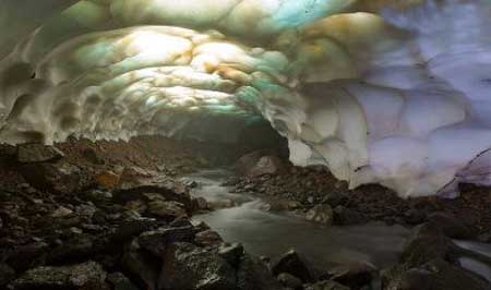 گردشگری,غار یخی كامچاتكا,گردشگری طبیعی