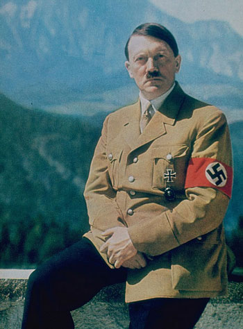 گفتگو با آدولف هیتلر!!