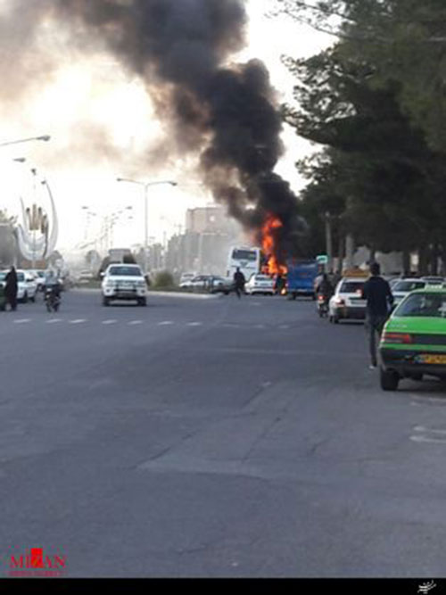 عکس: لحظه انفجار اتوبوس دانشجویان گنابادی