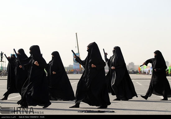 زنان نانچیکو کار در مانور سپاه تهران (عکس)