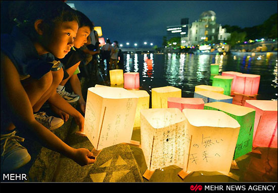 مراسم یادبود کشته شدگان بمباران اتمی هیروشیما در ژاپن و هند‎