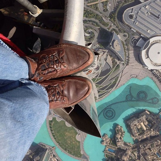 نمایی از بالای برج خلیفه در دبی +عکس