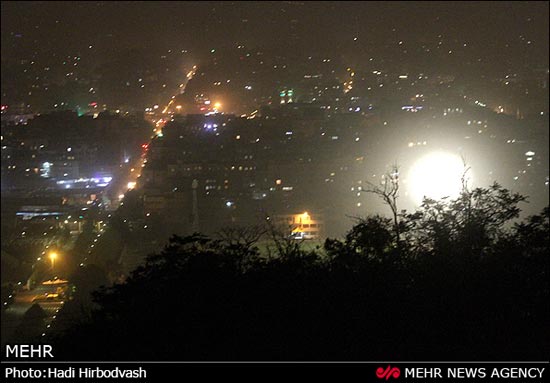 تصاویری از گرد و غبار شب گذشته در تهران