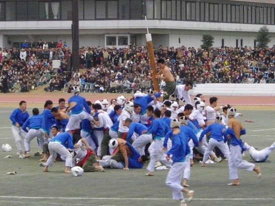باتااوشی عجیب ترین ورزش ژاپنی ها +عکس