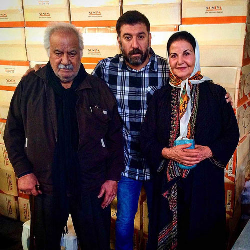 عکس: علی انصاریان در کنار دو بازیگر قدیمی