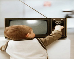 تاثیر تماشای بیش ازحد تلویزیون در کودکان